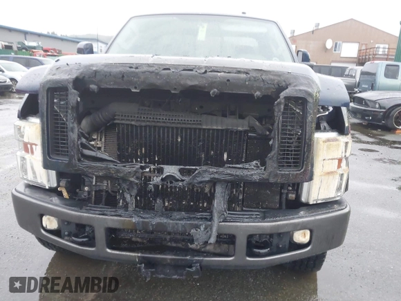 2008 Ford Super Duty F-250 SRW XL with VIN 1FTSX21R18EA25114, listed as a IAAI auction lot 41316509 with 102,261 mi miles. Bid and sale history available at carsss.com. Image 6.