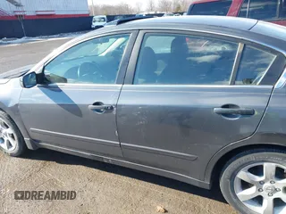 2008 Nissan Altima 2.5 S with VIN 1N4AL21E38C225868, listed as a IAAI auction lot 41344561 with 118,314 mi miles. Bid and sale history available at carsss.com. Image 15.