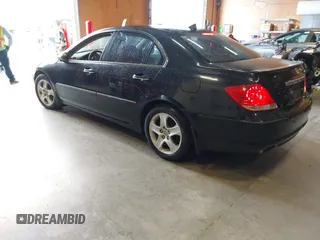 2005 Acura RL with VIN JH4KB16525C014577, listed as a IAAI auction lot 42191120 with 188,720 mi miles and . Bid and sale history available at DreamBid. Image 3.