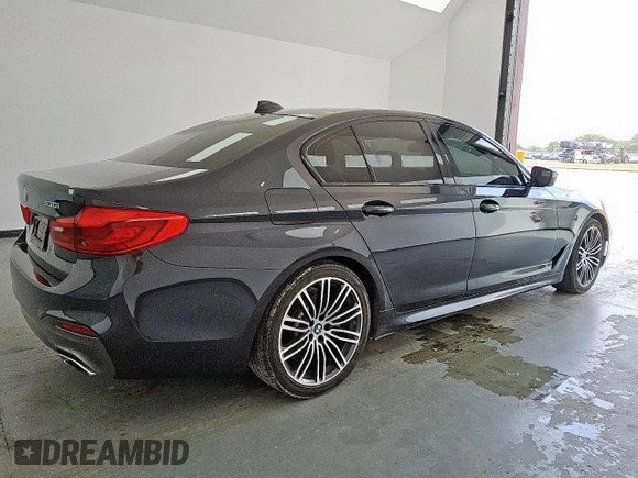 2019 BMW 5 Series 530i z VIN WBAJA5C57KBX86311, wystawiony jako Copart lot #57868065 z przebiegiem 109 573 mil mil oraz Czysty tytuł • Clean title. Historia ofert i sprzedaży dostępna na DreamBid. Obrazek 3.