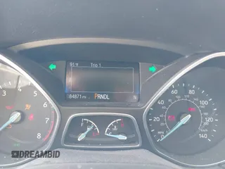 2016 Ford Focus SE with VIN 1FADP3F26GL350240, listed as a IAAI auction lot 41997300 with 84,871 mi miles. Bid and sale history available at carsss.com. Image 7.