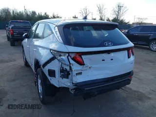 2024 Hyundai Tucson SE with VIN 5NMJACDE4RH333436, listed as a IAAI auction lot 41222699 with 15,002 mi miles. Bid and sale history available at carsss.com. Image 3.