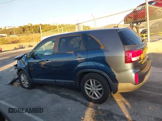 2015 Kia Sorento LX with VIN 5XYKT3A69FG607845, listed as a IAAI auction lot 40806894 with 102,416 mi miles and . Bid and sale history available at DreamBid. Image 14.