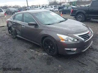 2013 Nissan Altima 2.5 SV with VIN 1N4AL3AP7DN415159, listed as a IAAI auction lot 41888698 with 131,761 mi miles. Bid and sale history available at carsss.com. Image 1.