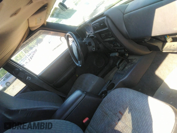 2001 Jeep Cherokee Sport with VIN 1J4FF48S61L621324, listed as a IAAI auction lot 42586960 with 213,198 mi miles and . Bid and sale history available at DreamBid. Image 5.