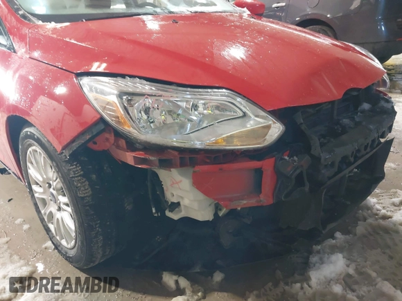 2012 Ford Focus SE с VIN 1FAHP3F21CL179277, выставлен на аукционе IAAI как лот 41840081 с пробегом 45 818 миль миль и . История ставок и продаж доступна на DreamBid. Изображение 12.