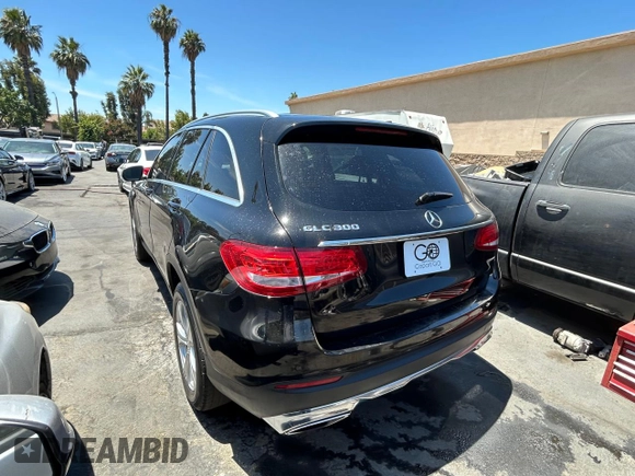 2018 Mercedes-Benz GLC 300 with VIN WDC0G4JB2JV024513, listed as a Copart auction lot 64325465 with 99,218 mi miles and Clean title. Bid and sale history available at DreamBid. Image 3.