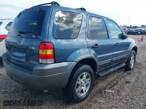 2005 Ford Escape XLT with VIN 1FMYU03195KB77469, listed as a IAAI auction lot 42292011 with 225,358 mi miles and . Bid and sale history available at DreamBid. Image 4.