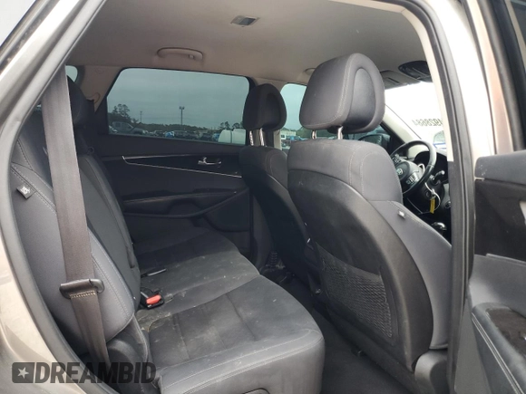 2016 Kia Sorento L with VIN 5XYPG4A34GG027362, listed as a Copart auction lot 84928684 with 154,502 mi miles and Salvage Title. Bid and sale history available at DreamBid. Image 11.