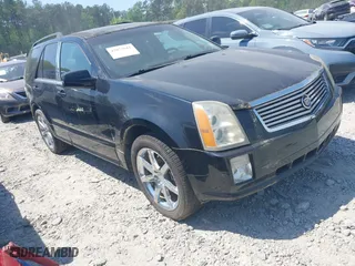 2006 Cadillac SRX with VIN 1GYEE637X60117347, listed as a IAAI auction lot 42073612 with 177,892 mi miles. Bid and sale history available at carsss.com. Image 1.