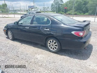 2002 Lexus ES 300 with VIN JTHBF30G720045976, listed as a IAAI auction lot 42491219 with 153,830 mi miles and . Bid and sale history available at DreamBid. Image 3.