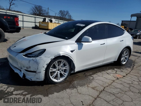 2022 Tesla Model Y Long Range with VIN 7SAYGDEE7NF408209, listed as a Copart auction lot 50469215 with 33,621 mi miles and Salvage Title. Bid and sale history available at carsss.com. Image 1.