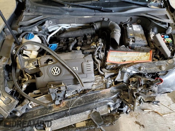 2015 Volkswagen Passat SE с VIN 1VWBT7A38FC081013, выставлен на аукционе Copart как лот 58659055 с пробегом 194 586 миль миль и Списание • Salvage title. История ставок и продаж доступна на DreamBid. Изображение 11.