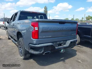 2019 Chevrolet Silverado 1500 Custom Trail Boss with VIN 1GCPYCEF8KZ348035, listed as a IAAI auction lot 41895464 with 1 mi miles. Bid and sale history available at carsss.com. Image 3.
