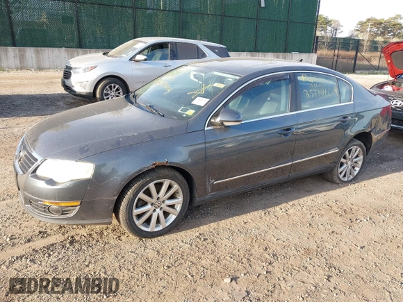 2010 Volkswagen Passat Komfort with VIN WVWJK7AN2AE162783, listed as a IAAI auction lot 42121999 with Not provided miles and . Bid and sale history available at DreamBid. Image 2.