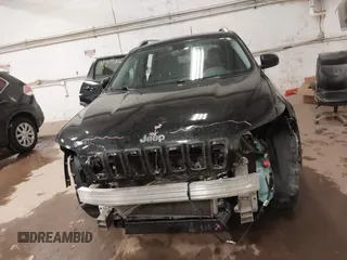 2020 Jeep Cherokee Latitude with VIN 1C4PJMCB6LD651548, listed as a IAAI auction lot 41340075 with 102,812 mi miles. Bid and sale history available at carsss.com. Image 12.