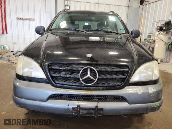 1999 Mercedes-Benz M-Class with VIN 4JGAB54EXXA089660, listed as a Copart auction lot 84007244 with 236,767 mi miles and Non Repairable. Bid and sale history available at carsss.com. Image 5.
