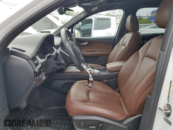 2018 Audi Q7 Premium Plus with VIN WA1LAAF73JD049086, listed as a Copart auction lot 53624345 with 91,958 mi miles and Clean Title. Bid and sale history available at carsss.com. Image 7.