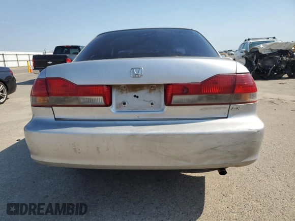 2001 Honda Accord LX z VIN 3HGCG66571G711496, wystawiony jako Copart lot #55837635 z przebiegiem 241 017 mil mil oraz Szkoda całkowita • Salvage title. Historia ofert i sprzedaży dostępna na DreamBid. Obrazek 6.