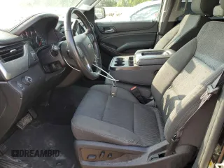 2017 Chevrolet Suburban LS z VIN 1GNSCGEC2HR133255, wystawiony jako Copart lot #60613875 z przebiegiem 212 868 mil mil oraz Czysty tytuł • Clean title. Historia ofert i sprzedaży dostępna na DreamBid. Obrazek 7.