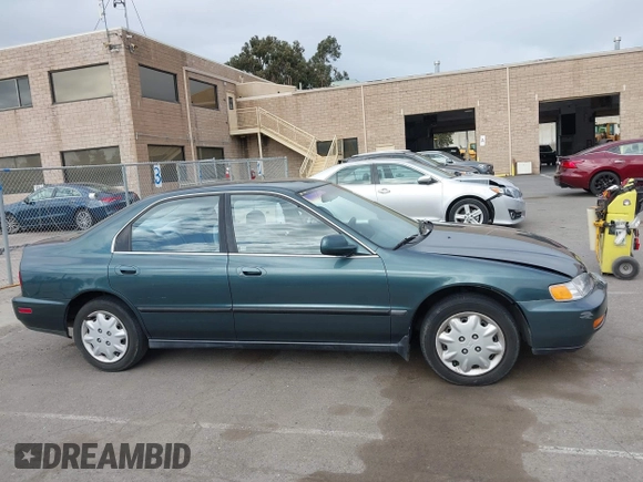 1996 Honda Accord LX with VIN 1HGCD5630TA197512, listed as a IAAI auction lot 41906009 with 79,805 mi miles and . Bid and sale history available at carsss.com. Image 13.