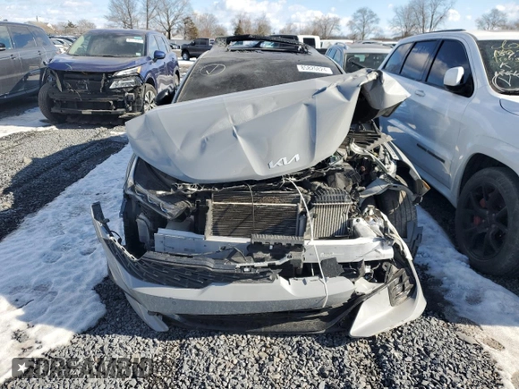 2022 Kia K5 GT with VIN 5XXG44J81NG134102, listed as a Copart auction lot 85820824 with 47,816 mi miles and Salvage Title. Bid and sale history available at carsss.com. Image 5.