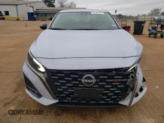 2023 Nissan Altima 2.5 SR with VIN 1N4BL4CV5PN342142, listed as a Copart auction lot 47291335 with 32,249 mi miles and Salvage Title. Bid and sale history available at carsss.com. Image 5.