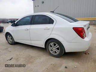 2015 Chevrolet Sonic LT z VIN 1G1JC5SH4F4155477, wystawiony jako Copart lot #57528425 z przebiegiem 141 105 mil mil oraz Czysty tytuł • Clean title. Historia ofert i sprzedaży dostępna na DreamBid. Obrazek 2.