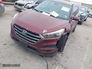 2016 Hyundai Tucson SE with VIN KM8J23A4XGU041915, listed as a IAAI auction lot 41573038 with 101,937 mi miles. Bid and sale history available at carsss.com. Image 17.