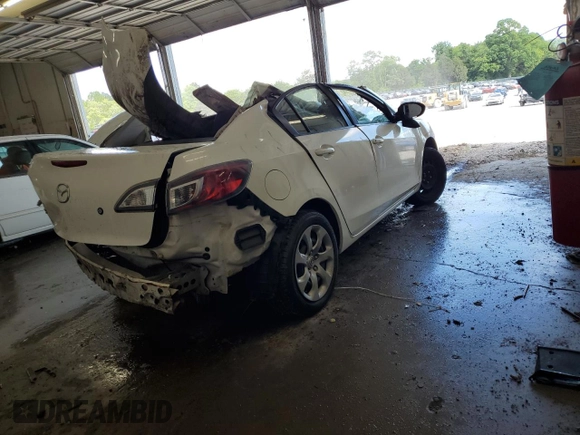 2010 Mazda 3 i Sport z VIN JM1BL1SF0A1339120, wystawiony jako Copart lot #57704395 z przebiegiem Nie podano mil oraz Szkoda całkowita • Salvage title. Historia ofert i sprzedaży dostępna na DreamBid. Obrazek 3.