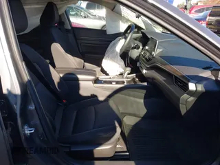 2024 Nissan Altima SV with VIN 1N4BL4DV3RN322621, listed as a IAAI auction lot 40843918 with 19,242 mi miles and . Bid and sale history available at DreamBid. Image 5.