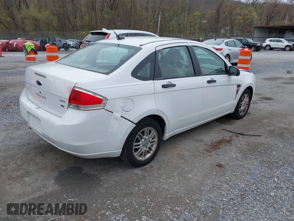 2008 Ford Focus SE with VIN 1FAHP35N08W122604, listed as a IAAI auction lot 41942030 with 89,034 mi miles. Bid and sale history available at carsss.com. Image 4.