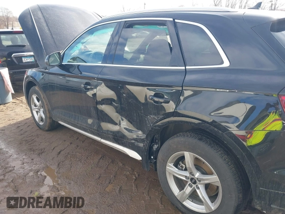 2023 Audi Q5 Premium with VIN WA1ABAFY3P2044813, listed as a IAAI auction lot 41651809 with 19,001 mi miles and . Bid and sale history available at DreamBid. Image 6.