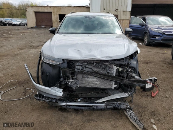 2023 Volkswagen Tiguan SE R-Line Black with VIN 3VV8B7AX8PM023049, listed as a Copart auction lot 51946414 with 20,761 mi miles and Salvage Title. Bid and sale history available at carsss.com. Image 5.