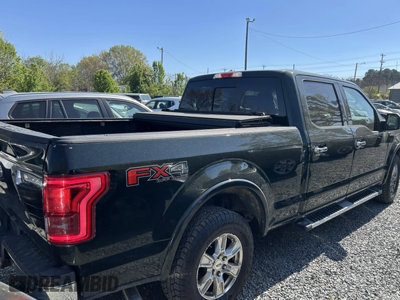 2016 Ford F-150 XLT with VIN 1FTFW1EG4GKE48227, listed as a IAAI auction lot 41907752 with 233,964 mi miles. Bid and sale history available at carsss.com. Image 4.