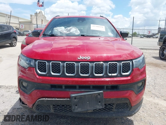 2024 Jeep Compass Latitude с VIN 3C4NJDBN4RT604668, выставлен на аукционе IAAI как лот 42708921 с пробегом 40 072 миль миль и . История ставок и продаж доступна на DreamBid. Изображение 12.