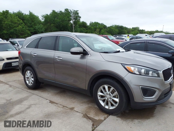 2016 Kia Sorento LX with VIN 5XYPG4A38GG114164, listed as a IAAI auction lot 42105518 with 95,892 mi miles. Bid and sale history available at carsss.com. Image 13.
