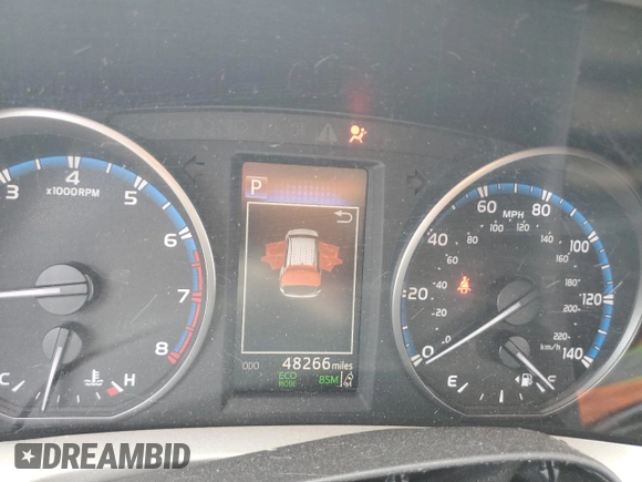2018 Toyota RAV4 XLE with VIN 2T3WFREVXJW483012, listed as a Copart auction lot 58806205 with 48,266 mi miles and Salvage title. Bid and sale history available at DreamBid. Image 9.