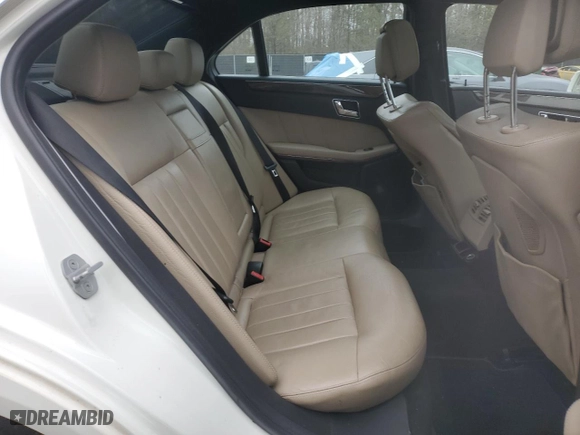 2011 Mercedes-Benz E-Class E 550 Luxury with VIN WDDHF9AB8BA472925, listed as a Copart auction lot 43640085 with 143,121 mi miles and Clean Title. Bid and sale history available at carsss.com. Image 10.