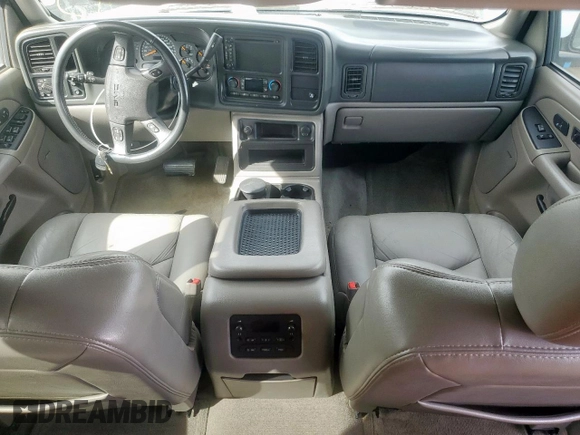 2005 GMC Yukon SLT z VIN 1GKEC13T75R105831, wystawiony jako Copart lot #47887895 z przebiegiem 113 113 mil mil oraz Czysty tytuł • Clean title. Historia ofert i sprzedaży dostępna na DreamBid. Obrazek 8.