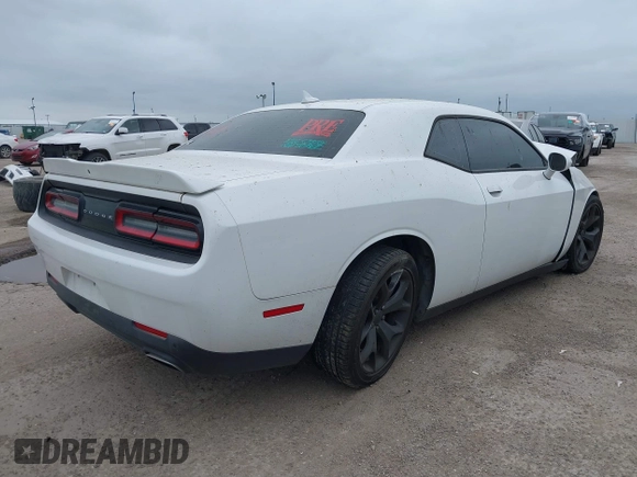 2015 Dodge Challenger SXT Plus z VIN 2C3CDZBG9FH894976, wystawiony jako IAAI lot #39188506 z przebiegiem 103 501 mil mil oraz . Historia ofert i sprzedaży dostępna na DreamBid. Obrazek 4.