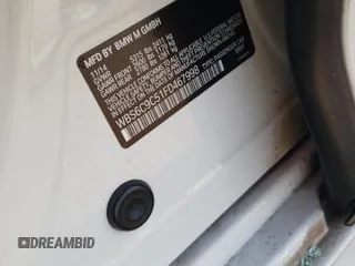 2015 BMW M6 z VIN WBS6C9C51FD467998, wystawiony jako Copart lot #67775934 z przebiegiem Nie podano mil oraz Szkody całkowita. Historia ofert i sprzedaży dostępna na DreamBid. Obrazek 13.