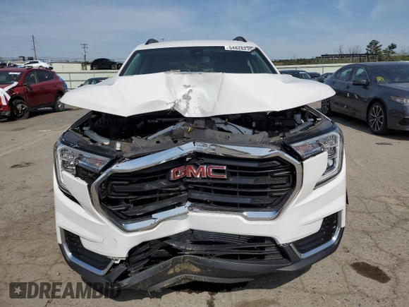 2022 GMC Terrain SLE z VIN 3GKALTEV3NL265091, wystawiony jako Copart lot #54828235 z przebiegiem 34 259 mil mil oraz Szkoda całkowita • Salvage title. Historia ofert i sprzedaży dostępna na DreamBid. Obrazek 5.