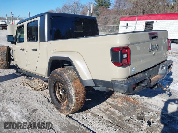 2020 Jeep Gladiator Overland with VIN 1C6HJTFG4LL169647, listed as a IAAI auction lot 41339933 with 85,246 mi miles and . Bid and sale history available at DreamBid. Image 3.