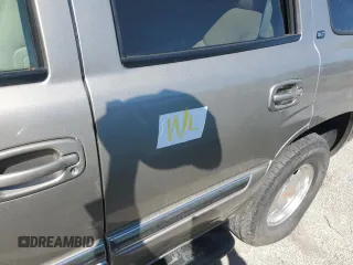 2000 GMC Yukon SLT with VIN 1GKEK13T9YJ105125, listed as a Copart auction lot 75078044 with 0 mi miles and Salvage Title. Bid and sale history available at carsss.com. Image 13.