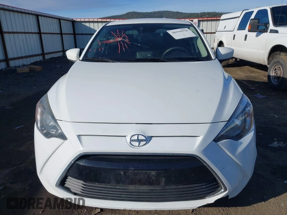 2016 Scion iA z VIN 3MYDLBZV2GY107457, wystawiony jako IAAI lot #38939578 z przebiegiem 99 928 mil mil oraz . Historia ofert i sprzedaży dostępna na DreamBid. Obrazek 12.