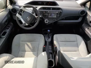 2015 Toyota Prius One z VIN JTDKDTB33F1094805, wystawiony jako Copart lot #57040745 z przebiegiem 121 298 mil mil oraz Szkoda całkowita • Salvage title. Historia ofert i sprzedaży dostępna na DreamBid. Obrazek 8.