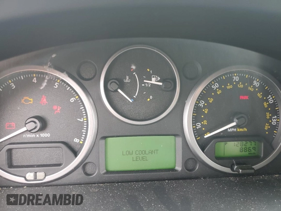 2008 Land Rover LR2 SE with VIN SALFS24N68H040014, listed as a Copart auction lot 55317415 with 128,277 mi miles and Salvage Title. Bid and sale history available at DreamBid. Image 9.