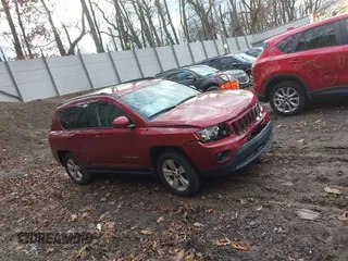 2016 Jeep Compass High Altitude with VIN 1C4NJDEB0GD779584, listed as a IAAI auction lot 41209135 with 143,624 mi miles and . Bid and sale history available at DreamBid. Image 13.