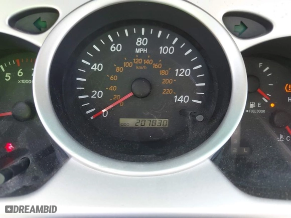 2006 Toyota Highlander w/3rd Row with VIN JTEDP21A860097338, listed as a IAAI auction lot 41958449 with 207,830 mi miles. Bid and sale history available at carsss.com. Image 7.